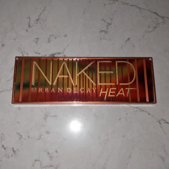Urban Decay Other - Urban Decay Naked Heat eyeshadow palette